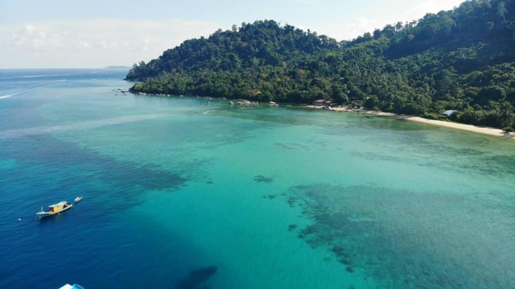 Bungkil Place Hotel Pulau Tioman Bagian luar foto