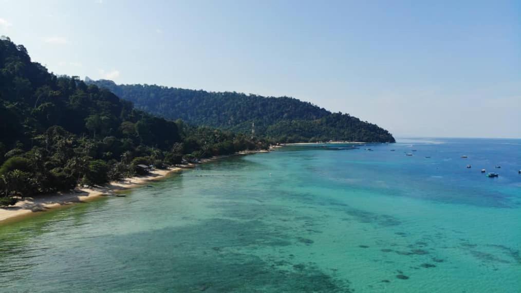 Bungkil Place Hotel Pulau Tioman Bagian luar foto