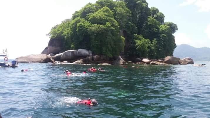 Bungkil Place Hotel Pulau Tioman Bagian luar foto